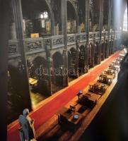 Guillaume de Laubier- Jacques Bosser: A világ legszebb könyvtárai. Bp, 2004, Korona Kiadó. Színes fo...