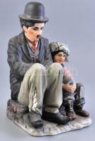 Poema Artistic porcelain Emil Cretu: Chaplin és "A kölyök", biszkvit porcelán, kézzel fets...