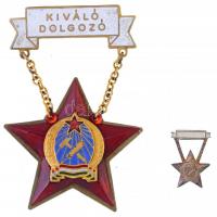 ~1950. Kiváló dolgozó Rákosi-címeres zománcozott fém kitüntetés, miniatűrrel, eredeti dombornyomott tokban T:1-