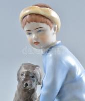 Zsolnay karikázó kisfiú a kutyával, kézzel festett, hibátlan, jelzett (Sinkó), h: 19 cm, m:18 cm