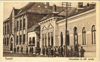 1943 Tasnád, Városháza és állami iskola. Lőwinger Lipót kiadása / town hall, school (EK)