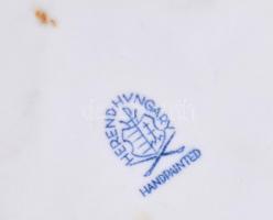 Herendi lovát fékező. lófékező csikós legény, kézzel festett, jelzett. sérült: kéz letört m 20 cm, h...