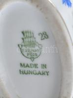 Zsolnay virág mintás fogpiszkálótartó. Kézzel festett, jelzett, kopásokkal. m: 5,5 cm