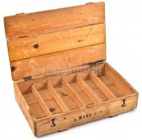 Budafok, Magyar Állami Pincegazdaság fa doboz csatos mini boros üvegek részére. 32x8x21 cm