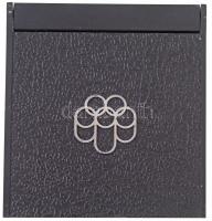 Kanada 1976. 10$ Ag "Montreali olimpia - Labdarúgás" dísztokban, 1973-as kiadású érméhez t...