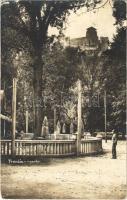 1920 Trencsén, Trencín; v parku, hrad / park, vár / park, castle. photo (EK)