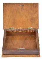 Intarziás lakkozott fa ládika. Kulcs nélkül, kis sérüléssel 28x21x10 cm