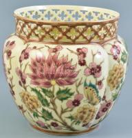 Zsolnay virág mintás áttört kaspó. Kézzel festett, jelzett (Männerné), egyébként hibátlan. d:19 cm, m:17 cm