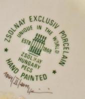 Zsolnay virág mintás áttört kaspó. Kézzel festett, jelzett (Männerné), egyébként hibátlan. d:19 cm, ...