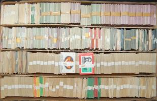 kb 15000 darab magyar gyufacímke sorozatokban összekötegelve