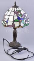 Bronzírozott fém asztali lámpa Tiffany jellegű ólomüveg lámpaburával m: 43 cm d: 26 cm