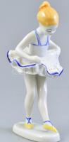 Hollóházi porcelán balerina, kézzel festett, jelzett, hibátlan m: 13 cm