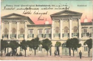1916 Székesfehérvár, Ferenc József Nőnevelő intézet, homlokzat