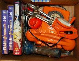 Vegyes bolhapiac tétel bakelit telefon, porno VHS, egyéb