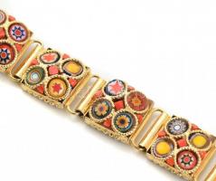 Muranoi üveggel díszített aranyszínű fém karkötő, h: 19,5 cm