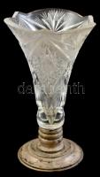 Ezüst (Ag) talpú kristály váza. Jelzett, nagyon apró lepattanással . 17 cm
