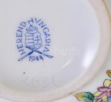 Herendi Viktória mintás porcelán bonbonier, kézzel festett (amatőr festés?), jelzett, kis kopásnyomo...