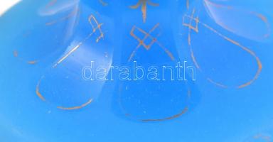 Türkizszínű üvegpohár, kopott aranyozással, csorbákkal, m: 14 cm