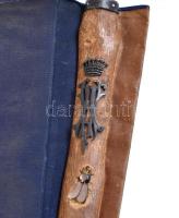 Régi textil/fa legyező, gróf Hugonnai Vilma orvosnő hagyatékából, "HV" monogramos díszítés...