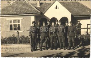 1942 Csittszentiván, Santioana de Mures; Csittszentiván visszatért, magyar katonák csoportképe / entry of the Hungarian troops, group of Hungarian soldiers. photo