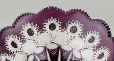 Kristály váza kétrétegű lila-fehér geometrikus díszítéssel. Hibátlan m:20 cm, d: 18cm