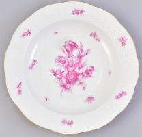Herendi virág mintás porcelán tányér, kosaras peremmel, kézzel festett, jelzett, felső peremén sérüléssel, kopásnyomokkal, d: 24,5 cm