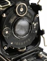 Zeiss Ikon kamera Zeiss Tessar 1:4,5 f: 10,5 mm objektívvel, hozzá Plaubel roll filmes adapter és fé...