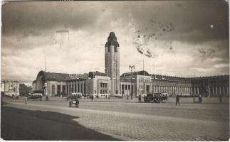 1931 Helsinki, Helsingfors; Asema / Stationen / railway station, automobiles