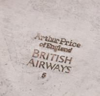 Tejes kanna ezüstözött alpakka, jelzett: Arthur Price of England BRITHISH AIRWAYS, jó állapotú m: 17...