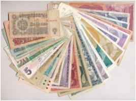 28db-os külföldi, főleg jugoszláv bankjegytétel T:vegyes 28pcs foreign, mostly Yugoslavian banknote lot C:mixed