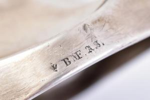 Berndorf gyertyatartó pár, ezüstözött alpakka, Ausztria 1920 körül, korának megfelelő állapotban: ki...