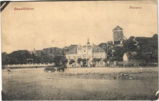 1913 Dunaföldvár, Dunasor, Stefánia kert (Nagy Imréné vendéglője), lovaskocsi. W.L. Bp. 704. (ragasztónyom / glue marks)