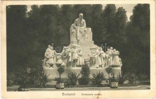 1913 Budapest V. Vörösmarty szobor (EK)