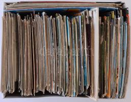 1 doboz MODERN képeslap / A box of modern postcards