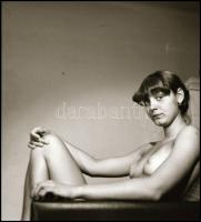 Fotómodellek véletlenszerű találkozása egy tételben, Menesdorfer Lajos (1941-2005) budapesti fotóműv...