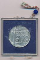1977. 200Ft Ag "Nemzeti Múzeum" eredeti, sérült MNB tokban T:BU Adamo EM55