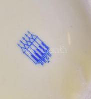 Zsolnay virág mintás váza. Kézzel festett, jelzett, hibátlan. 20 cm