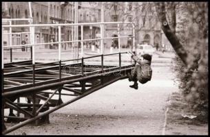 1977 Budapesti városképek, életképek, stb., Balásy Pál (?-?) budapesti fotóművész hagyatékából 120 d...