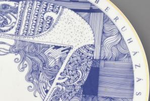 Hollóházi porcelán Szász Endre által tervezett dísz tál. Matricás, jelzett, sorszámozott. 41/50. Ara...