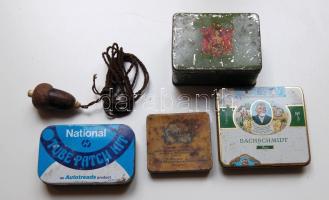 Kis nosztalgia tétel, benne: 4 db reklámos fémdoboz és egy fafaragású villanykapcsoló