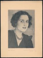 1933 Orphanidesz János (1876-1939) aláírásával jelzett vintage fotóművészeti alkotás, művészfólián keresztül másolva, képméret 17x12 cm, papírméret 24x18 cm