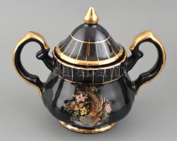 USTA aranyozott gazdagon díszített porcelán mokkás készlet. Matricás, jelzett, minimális kopással