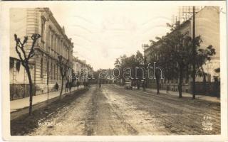 1930 Munkács, Mukacheve, Mukacevo; utca, automobil / street view, automobile (EK)