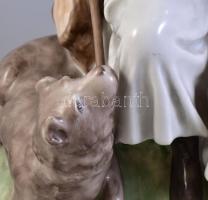 Zsolnay furulyázó juhász figura. Kézzel festett, jelzett, hibátlan. m: 24,5 cm