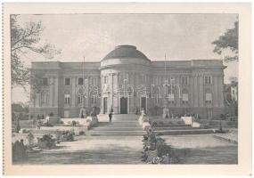 Debrecen, Déri Múzeum. Kozmann felvételei. Tiszántúli Könyv- és Lapkiadó Részvénytársaság - képeslap...