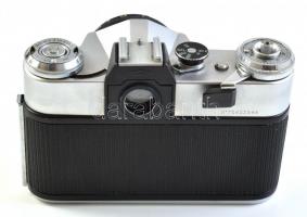 Régi erdélyi kerámia tál, 2 db, apró kopással, csorbával. Egyik oldalán apró hajszálrepedés. d: 19,5...