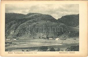 Vöröstoronyi-szoros, Rotenturm-Pass, Pasul Turnu Rosu; Bahnstation Caineni (Rumänischer Teil) / Caineni vasútállomás (román oldal) / railway station in Caineni (Romanian side) (fa)