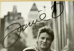Jamie Oliver sztár szakács saját kézzel aláírt fotója bekeretezve 21x15 cm