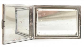 Ezüst (Ag) pudrié tökörrel, korának megfelelő állapotban, jelzett, bruttó 68 g, 8x6,5 cm