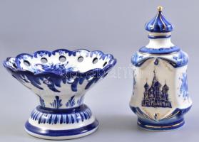 Orosz porcelán asztali kínáló és fedeles tartó, kézzel festett, jelzett, kis kopásnyomokkal, m: 17,5 cm, d: 16,5 cm